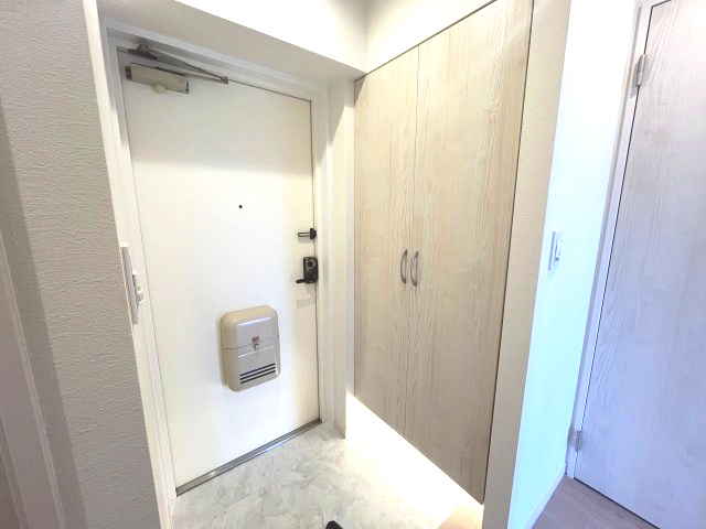 新座市野火止　中古マンション「ネオ・アーバン新座」の玄関|玄関です