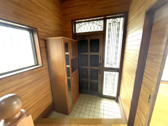 文違301貸家の玄関