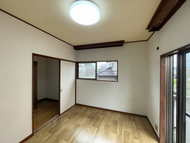 文違301貸家の洋室