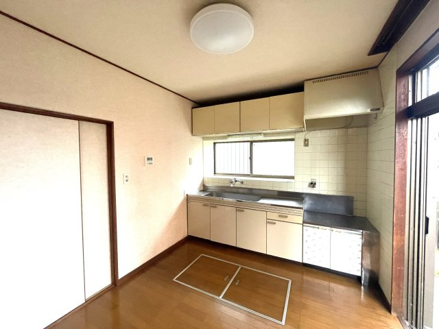 文違301貸家の居間・リビング