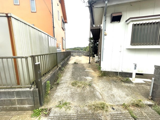 文違301貸家の駐車場