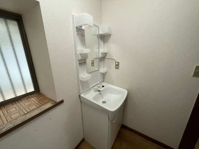文違301貸家の洗面所