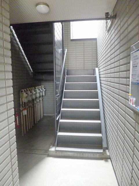 Ｃａｓａ　Ｂｏｎｉｔａのロビー|建物階段