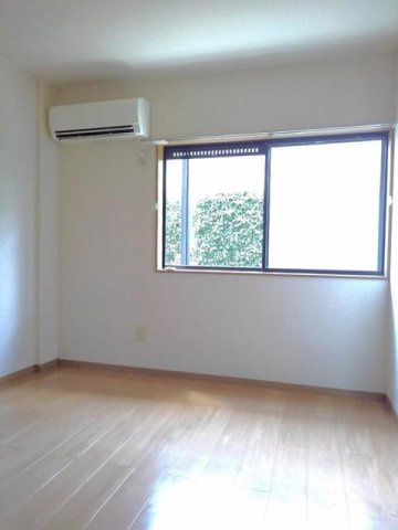 ヒルズ栗林Ａの内装