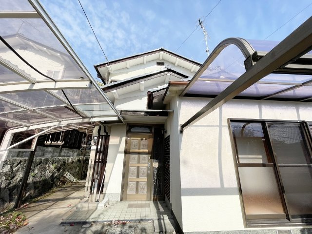 借家　亀岡市下矢田町東法楽寺の外観