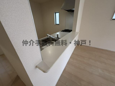 【キッチン】 | 神戸市須磨区北落合4丁目　新築戸建1号棟　仲介手数料無料！ | キッチンでお料理をお楽しみください