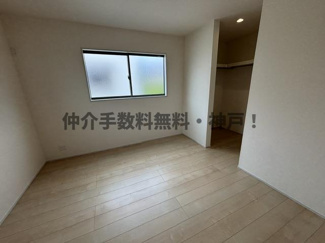 【洋室】 | 神戸市須磨区北落合4丁目　新築戸建1号棟　仲介手数料無料！ | 個人の部屋や寝室として使える洋室です