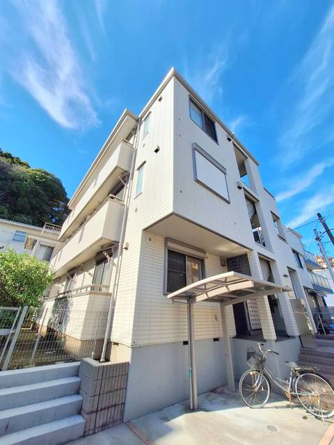 カーザ飯山の周辺