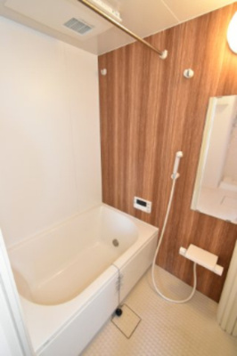 【浴室】 | ラ・サンテ　Ａ