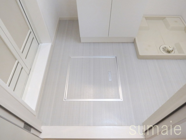 パルズ　プレイスのその他|脱衣所スペース兼洗濯機置き場です。