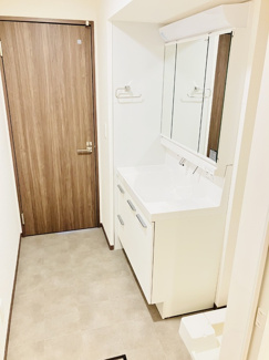 【独立洗面台】 | シンシア春日 | 独立洗面化粧台が付いています