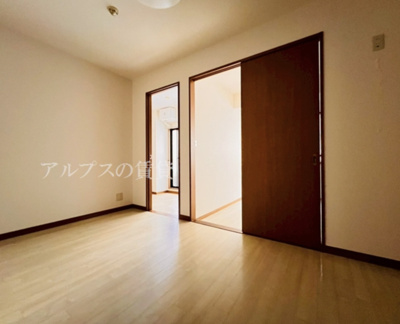 【居間・リビング】 | プレンディ本牧