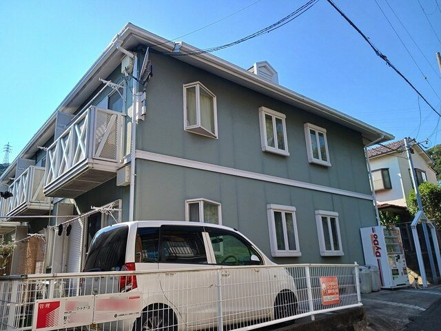 神戸市長田区高取山町１丁目のアパート