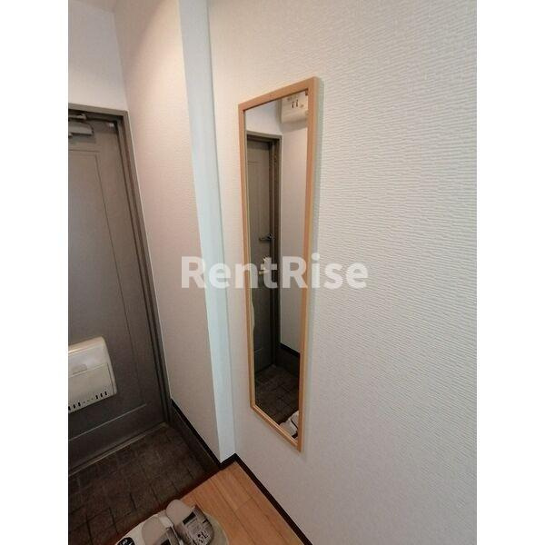 大宮サンハイムの玄関