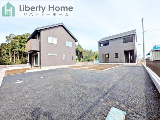 水戸市河和田町第3　新築戸建　12号棟の駐車場