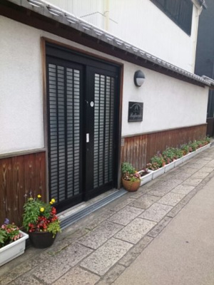 【エントランス】 | レフィナード | 毎日通るエントランスはこのようになっています