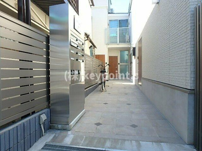 【エントランス】 | アガルイエ岸町