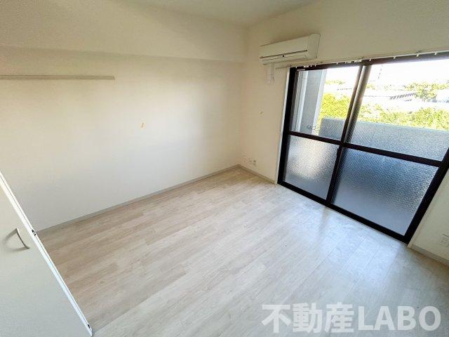 グランジュテ住吉の洋室