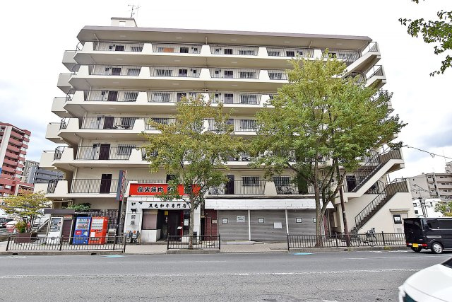 財形吹田ハイツの外観|阪急「吹田」駅徒歩10分の便利な立地の物件になります。