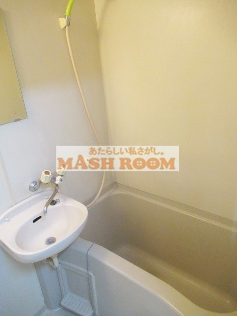 メゾンムラタの浴室