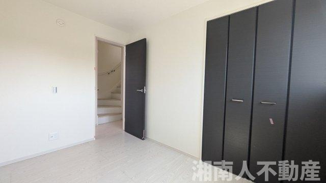 藤沢市片瀬１丁目２７７－１２新築戸建ての洋室|ゆったりした洋室です