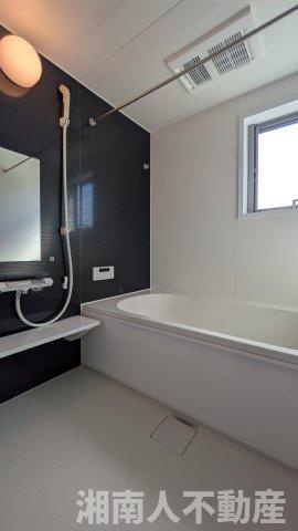 藤沢市片瀬１丁目２７７－１２新築戸建ての浴室|落ち着いた空間のお風呂です