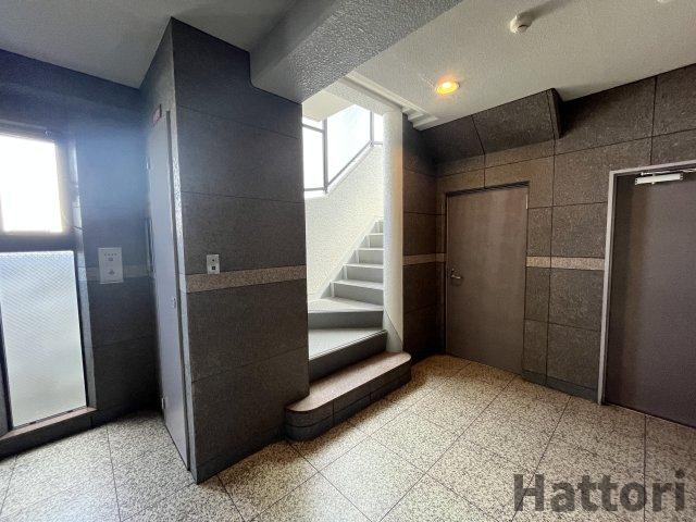 杏樹SENRIYAMAのエントランス