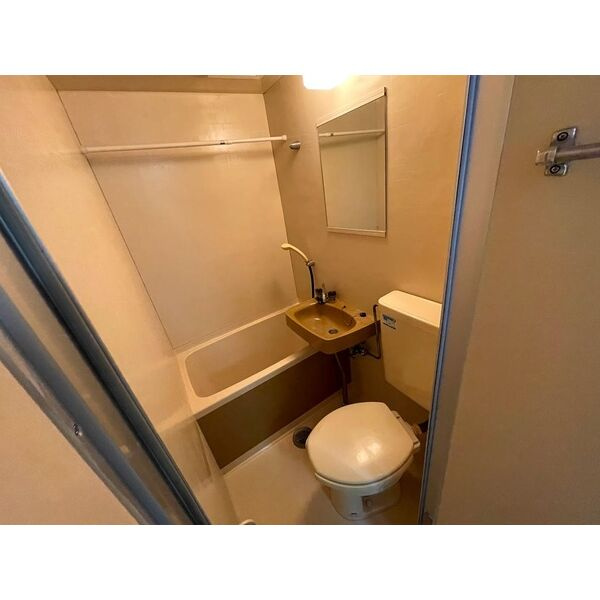 ラピート山手の浴室