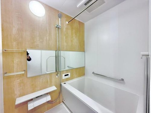 いづみハイツ滝不動5号棟の浴室|お風呂で日々の疲れを落としましょう