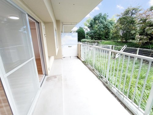 サンヴェール千葉サザンヒルズのバルコニー|12.4㎡のバルコニー付きです