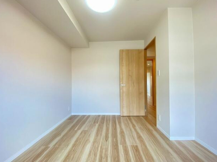 東大宮ローヤルコーポの洋室|スタンダードな洋室です