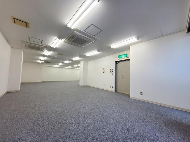 オークプラザⅡのロビー| 