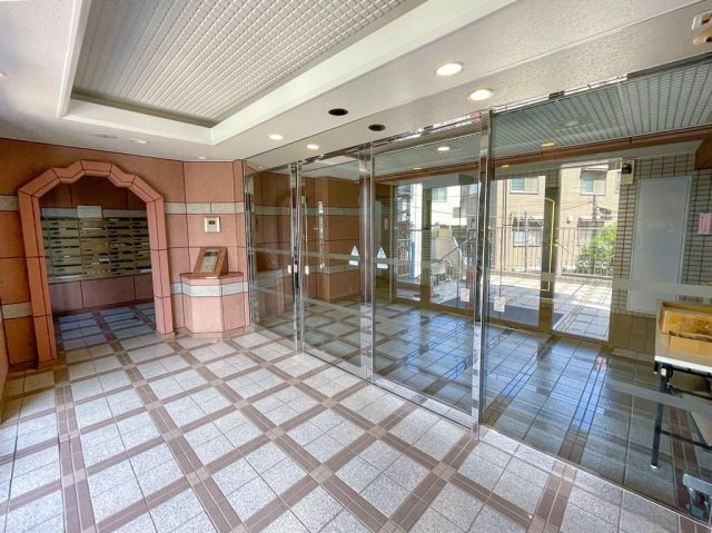 エンゼルハイム馬事公苑のエントランス