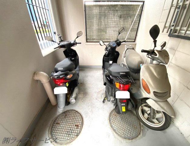 【その他共用部分】 | メゾン第２新大阪 | バイク置場