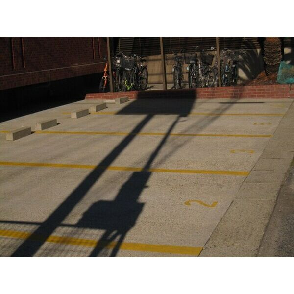 ル ヴェルジェの駐車場