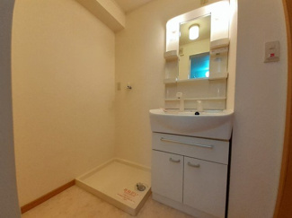 【洗面所】 | コモド　アビターレ