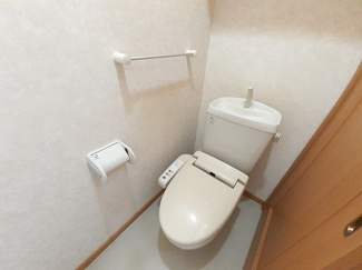 【トイレ】 | ヴィラ　ノーヴァＢ