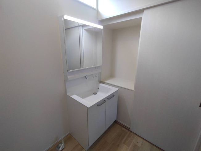 【独立洗面台】