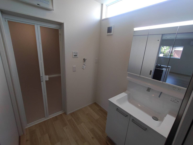 【独立洗面台】