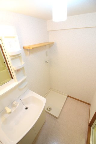 ラヴィアン八千代の洗面所