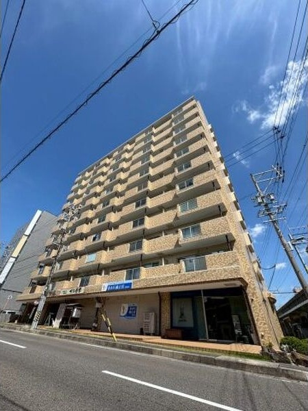名鉄鈴彦小坂本町ハイツの外観