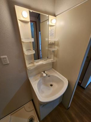 Peaceful朱雀（ピースフル朱雀）の独立洗面台