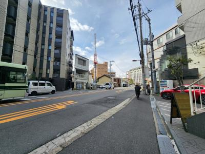 Peaceful朱雀（ピースフル朱雀）の地図|前面道路