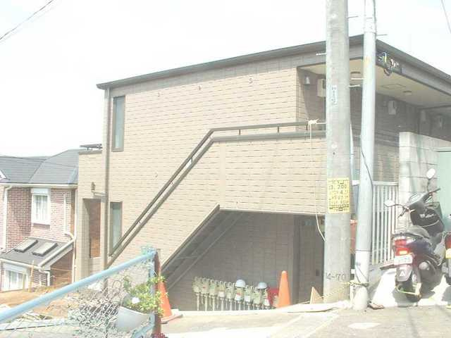 メゾン山手のエントランス