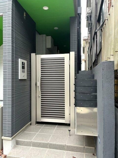 クレシア青戸のエントランス