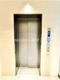 S-RESIDENCE阿波座bouncyの玄関