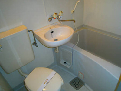 【浴室】 | ヒルトップ | 日々の疲れを癒すお風呂付です