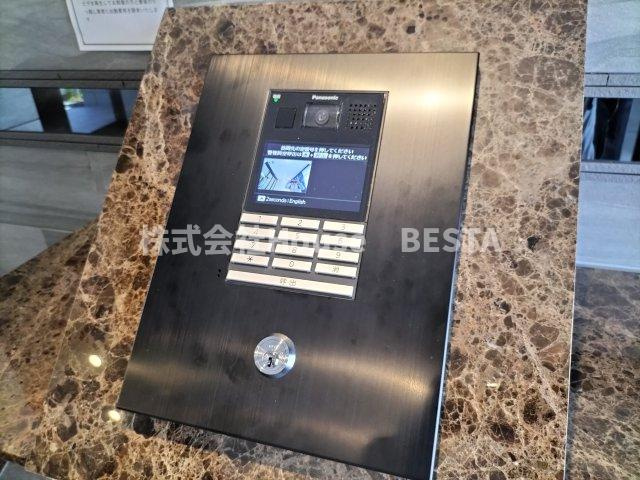 GENOVIA神戸湊川公園のエントランス