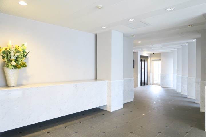 フェリーチェ川口のロビー