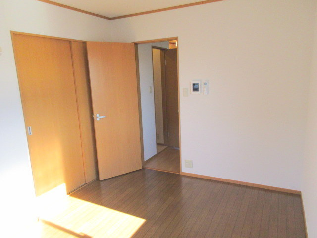 メゾンシャルムの居間・リビング